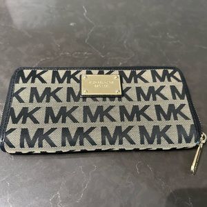 Michael Kors wallet